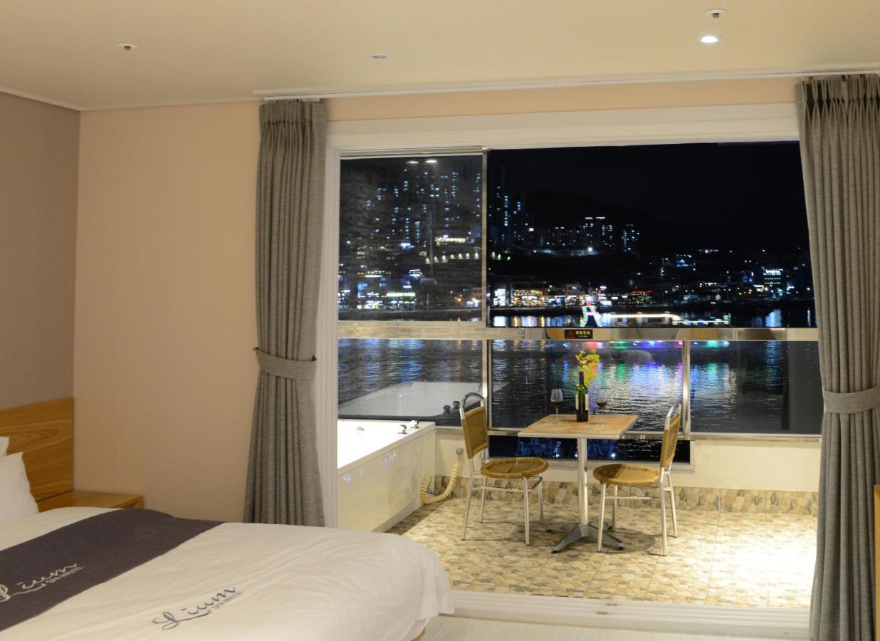Lium Spa Hostel Yeosu Ngoại thất bức ảnh